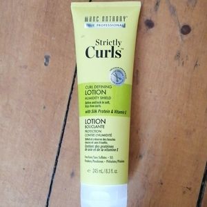 Marc Anthony strictly curls